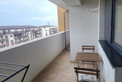Apartament cu 2 camere semidecomandat în Berceni