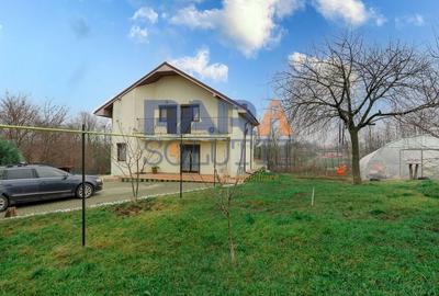 Casă cu 3 dormitoare și 2600 mp teren - 2