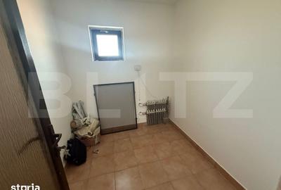 Casă cu 9 camere cu Teren 1000 Mp în Comișani - 6