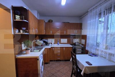 Apartament de vanzare, cu 3 camere, 66 mp, zona Burdea - 11