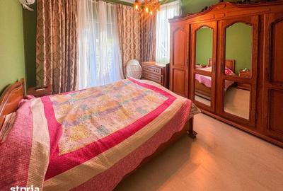 Casă cu 5 camere cu Teren 350 Mp în Domnești - 2