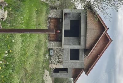 Casă cu 6 camere în Ceauru - 1
