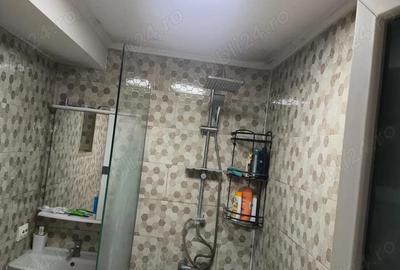 Casă cu 5 camere cu Teren 688 Mp în Central - 3