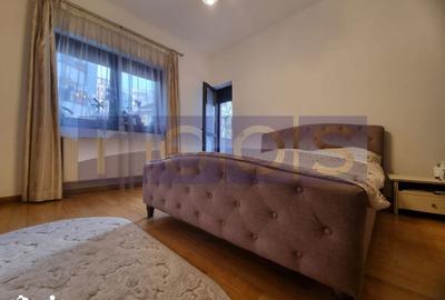 Casă cu 9 camere cu Canalizare în 13 Septembrie - 9