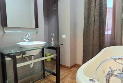 Casă cu 5 camere cu Canalizare în Pache Protopopescu - 7