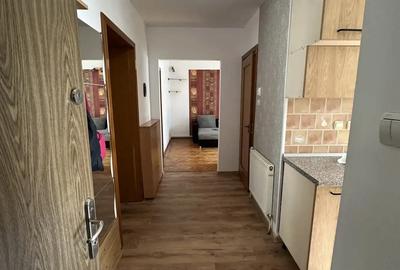 Apartament 3 camere zona Spitalul Judetean - 1