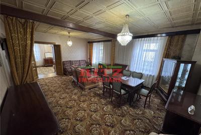 Casa P 1E Pod S= 435 mp, teren 938 mp, pretabila clinica, gr - 4