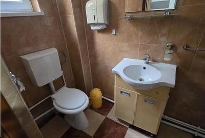Spațiu comercial, de 120 mp, în Central