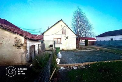 Teren 530 mp cu utilitati, constructie 3 camere cu centrala proprie,zona Poltura - 5