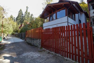 Casă cu 6 camere în Cumpătu