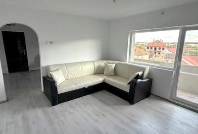 Apartament cu 3 camere decomandat în Central - 1