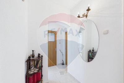 Apartament cu 3 camere de vanzare in zona Decebal - Baba ... - 7