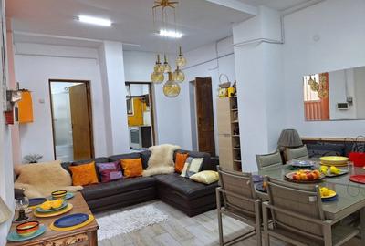 Vila fara risc seismic,renovata,izolata ext,P+1+pod inalt,9 camere,4 bai,pivnita