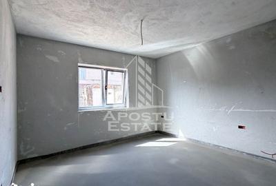 Casă cu 4 camere cu Teren 300 Mp în Central - 4