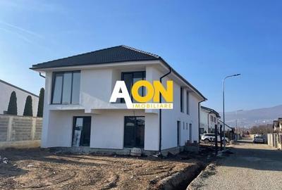 De vanzare 1/2 duplex finisat, 4 camere, 326mp teren, Cetate - 1