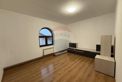 Casa / Vila cu 7 camere de vanzare in Ovidiu Sud Constanta - 14