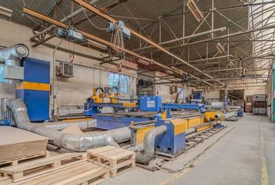 Comision 0 | Spa?iu industrial de 1,690mp, teren 3800 mp