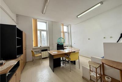 Cabinet medical de inchiriat de 57 mp, aflat in Centru - Reghin - 1