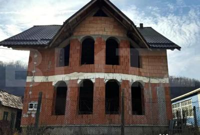 Casă cu 5 camere cu Teren 1900 Mp în Arcalia - 11