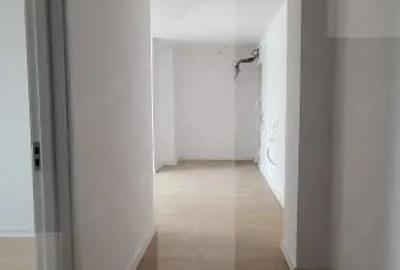 Apartament cu 3 camere semidecomandat în Mehala