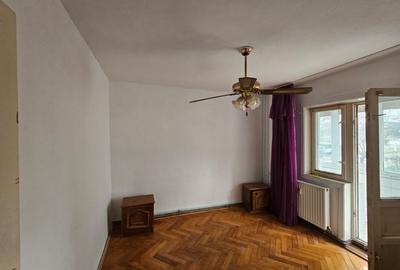 Apartament cu 3 camere decomandat, mobilat în Lipovei - 11