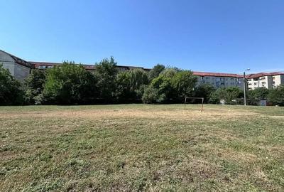 Teren Construcții intravilan de 822 mp, în Lipovei
