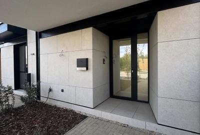 Proprietar  Casă de Vânzare Amber Forest - 2