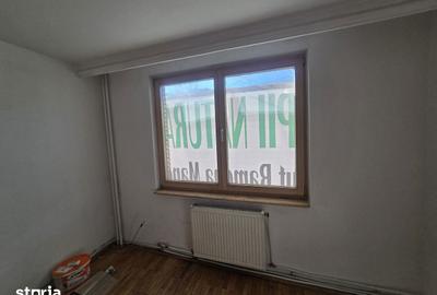 Spațiu comercial, de 67 mp, în Central - 3