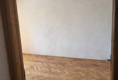 Apartament cu 2 camere decomandat în 9 Mai - 6
