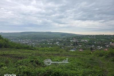 Teren de 2225 mp, în Rediu