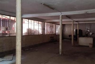 Spatii industriale pe teren de 12500 mp Daesti Valcea - 12