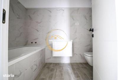 Apartament cu 3 camere decomandat în Titan - 6