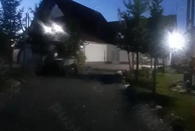 Vand casa in Bran in apropierea partiei de ski cu vedere spre Mtii Piatra Craiului si Bucegi - 9