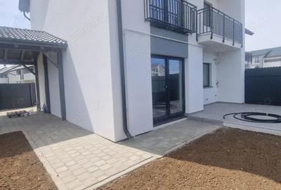 Casă cu 4 camere cu Teren 245 Mp în Central - 3