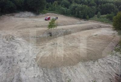 Teren de 12050 mp, în Central