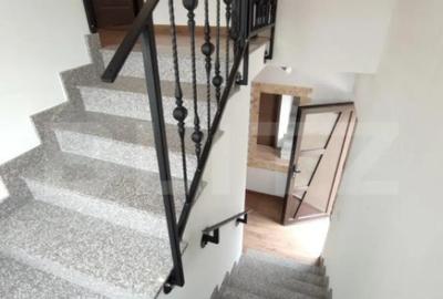 Casă cu 4 camere cu Teren 2500 Mp în Central - 16