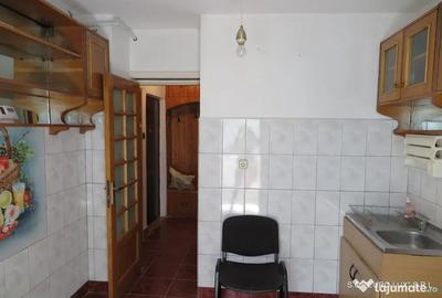Apartament cu 3 camere decomandat în Micălaca - 3