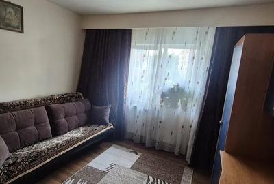 Apartament cu 2 camere decomandat, mobilat în Plopilor