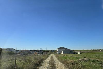 Teren de 400 mp, în Lazu - 10