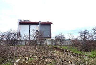 Teren de 2000 mp, în Tărtășești - 4