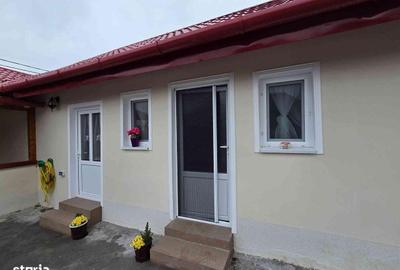 Casă cu 4 camere în Dicănești