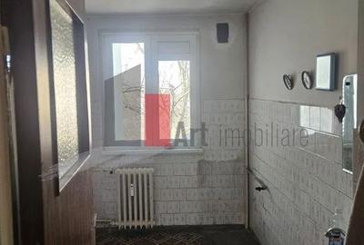 Apartament 3 camere Titan liceul Dante - 17