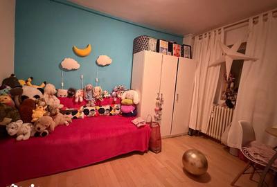 Apartament cu 3 camere decomandat în Decebal