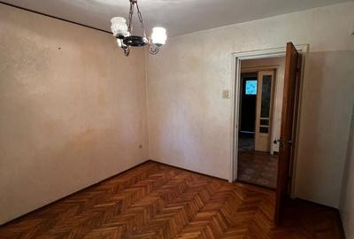 Apartament cu 3 camere decomandat în Tomis II - 10