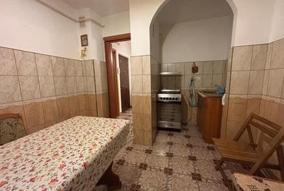 Apartament cu 3 camere decomandat în Tomești - 2