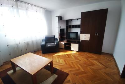 De inchiriat apartament 3 camere cu loc de parcare - Piata Unirii - 2