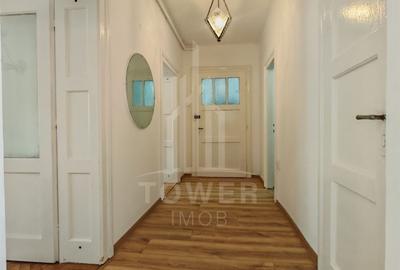 De închiriat apartament 3 camere  etajul 1 zonă ultracentrală. - 1