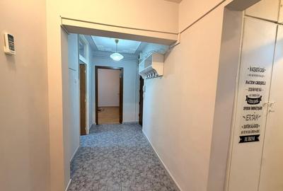 Apartament cu 4 camere decomandat în Apărătorii Patriei