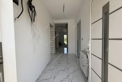 Duplex cu 4 camere cu Canalizare în Șagului - 2