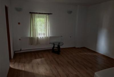 Apartament 3 camere mobilat si utilat CRISTIAN Apartament 3 camere mobilat si utilat CRISTIAN - 6